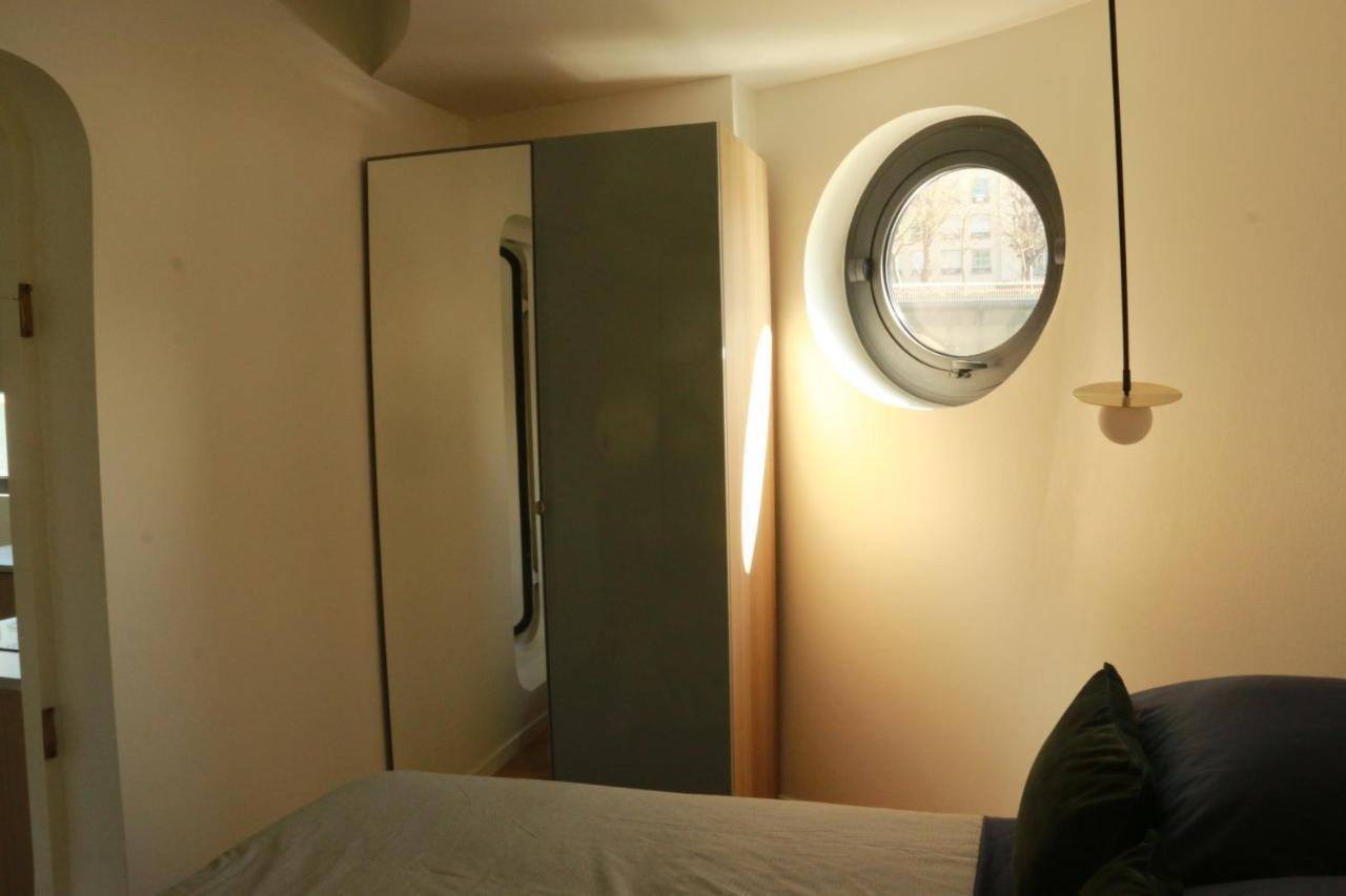 Tres Cosy - Independant Dans Peniche - Paris 16 * Puteaux